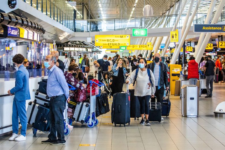 Reizigers Schiphol vanaf vandaag pas 4 uur van tevoren welkom in vertrekhal