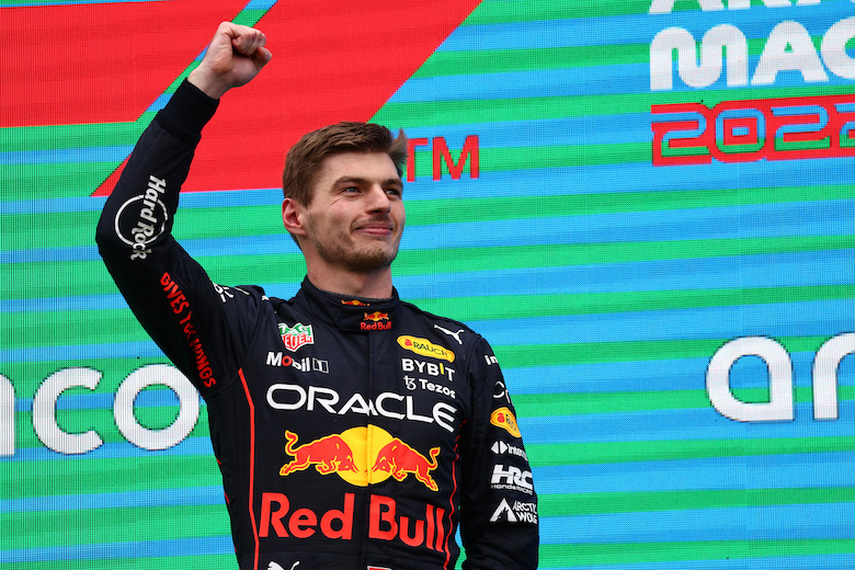 Zien: Max Verstappen heeft een kleine dubbelganger