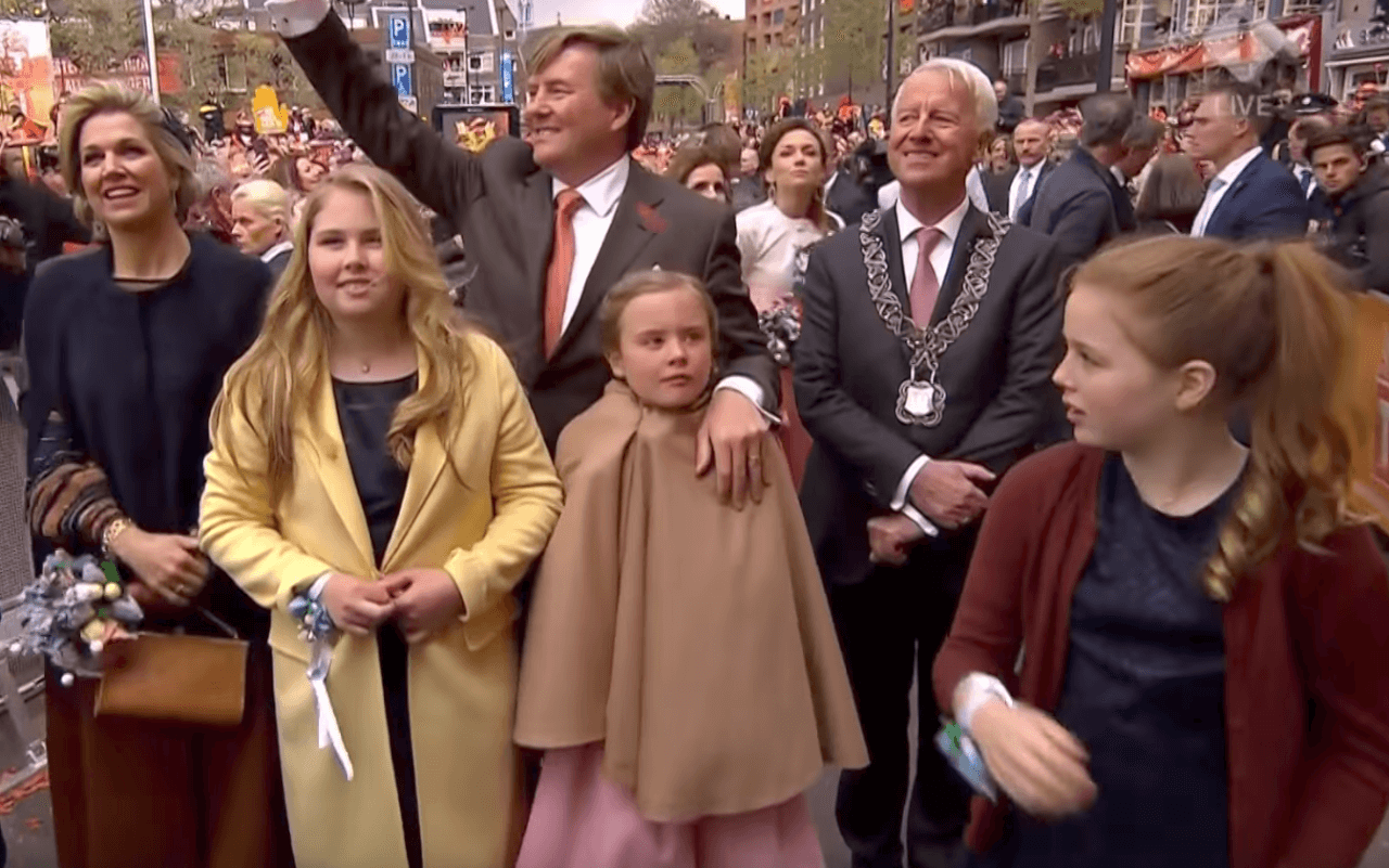 Waarom zou je zoiets zeggen?! Gemene opmerkingen over gewicht prinses Amalia overspoelen social media