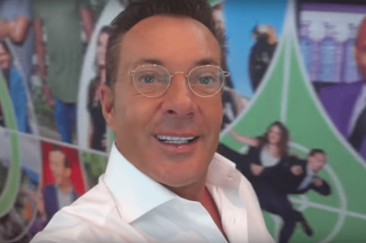 Gerard Joling onherkenbaar; wat vind jij van zijn nieuwe look?