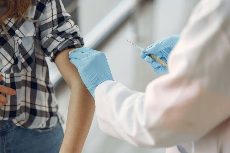 Langere wachtlijsten door 'vaccinatievoordringers'