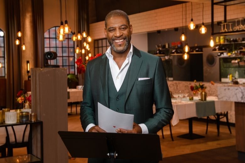 First Dates-gastheer Sergio onthult hoe je een relatie spannend houdt