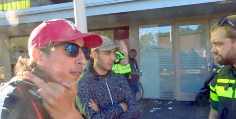 "Ik maak deze filmpjes om mijn schulden af te betalen.." Treitervlogger Ismail Ilgun in zijn pyjama gearresteerd!