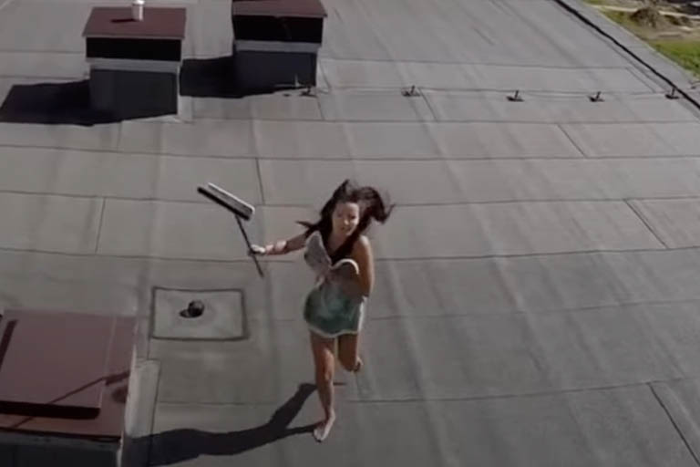 Ongepaste momenten die zijn vastgelegd door een drone