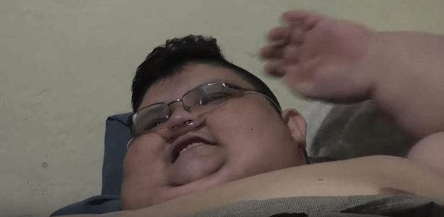 Bizar: de dikste man op de wereld is nog eens 83 kilo aangekomen!