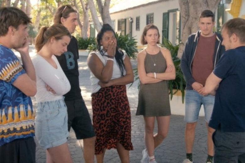 Primeur in 'Wie is de Mol?': Belgische mol bezwijkt onder druk en stapt op