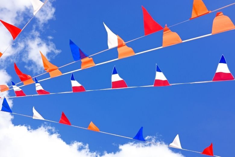 Smeren, smeren, smeren: kans op verbranden is groot tijdens Koningsdag
