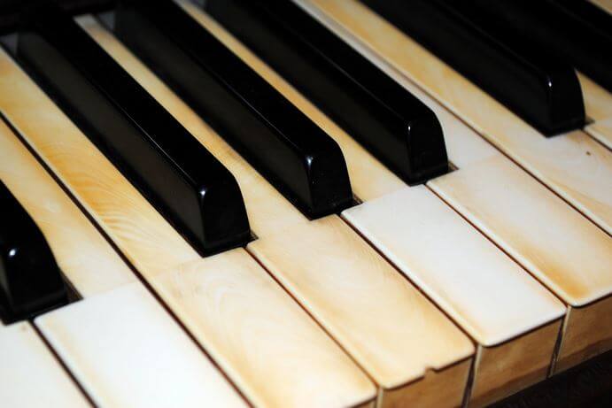 Een vieze piano