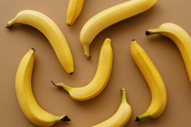 Jakkes! Dit betekent het als er een witte stip op je banaan zit