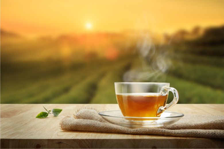 Aha! Hierom is het slim om hete thee te drinken in de zomer