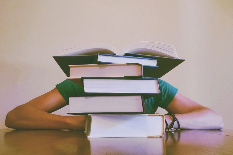 Oei: jongeren stoppen veel vaker voortijdig met school