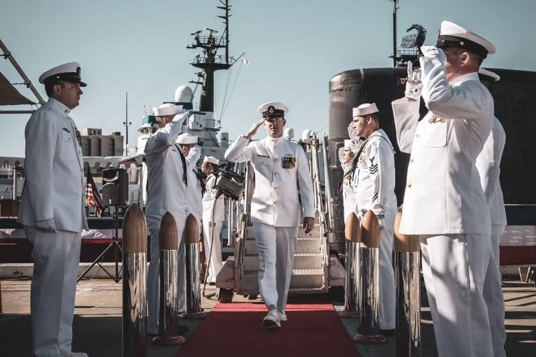 妻と会うのが待ちきれない海兵隊員が発見した衝撃的な事実とは？