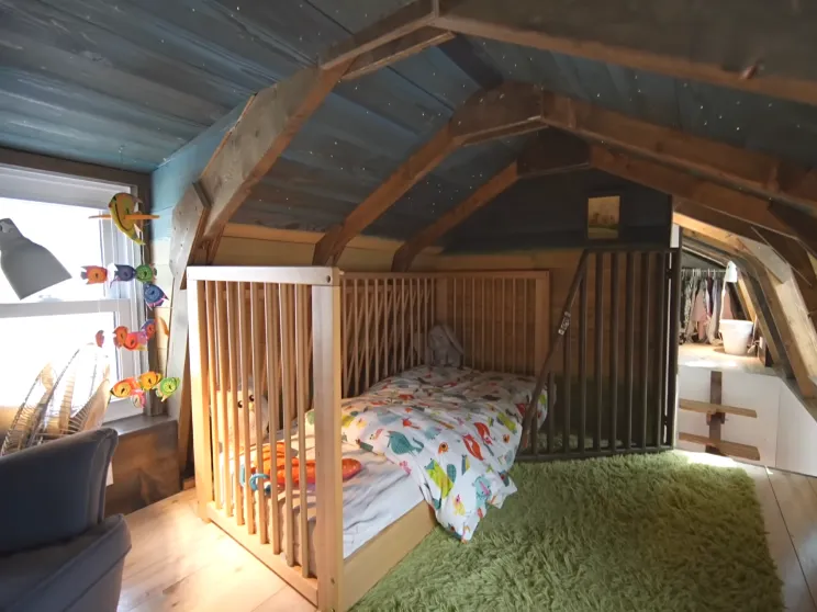 Watch How This Couple Transformed a Tiny Trailer Into A Family Home of Dreams!