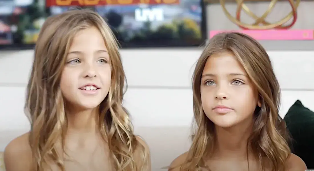 これが世界で最も美しい双子の現在の姿である。