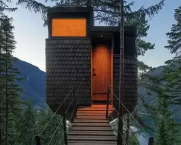 この27歳の女性は、わずか150平方フィートの家に住んでいるが、中を見たら住みたくなるだろう！