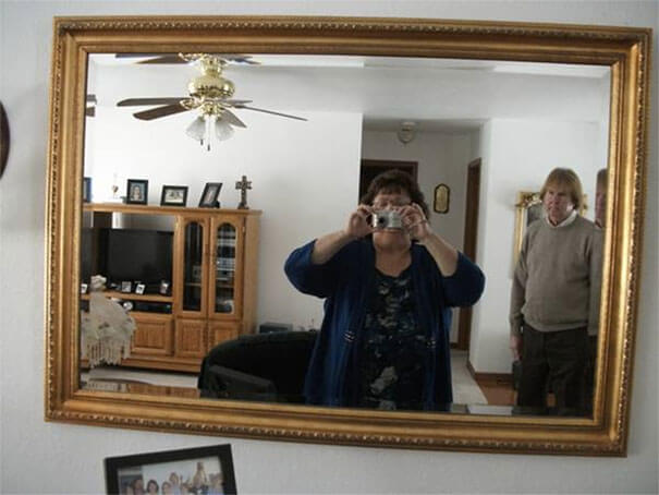 鏡を売ろうとする人たちが撮った面白い写真15選