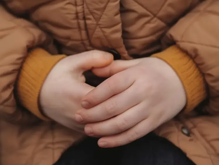 Boy Keeps Making Strange Hand Signals During Flight - When Stewardess Realizes Why, She Orders the Plane To Land