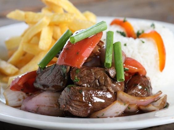 5 platos de comida peruana que debes probar