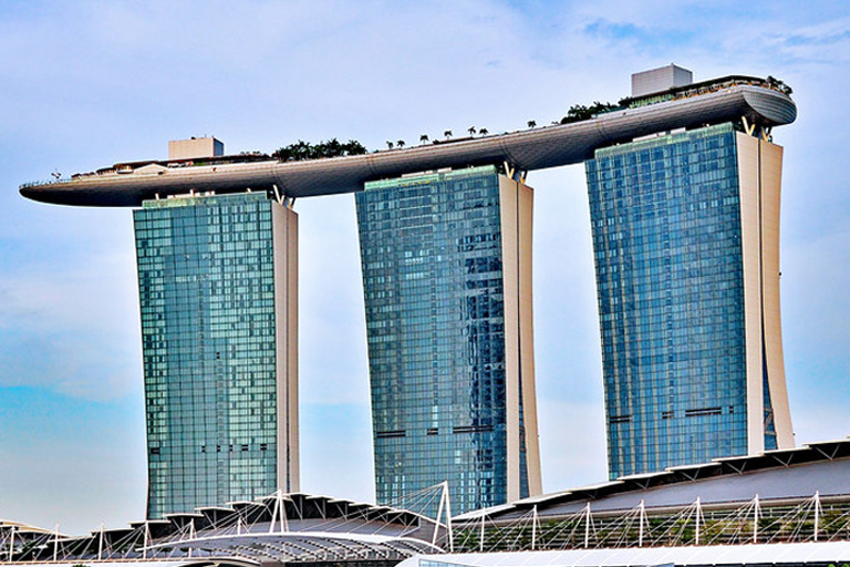 10 Crazy Structures Built By Extravagant Millionaires
