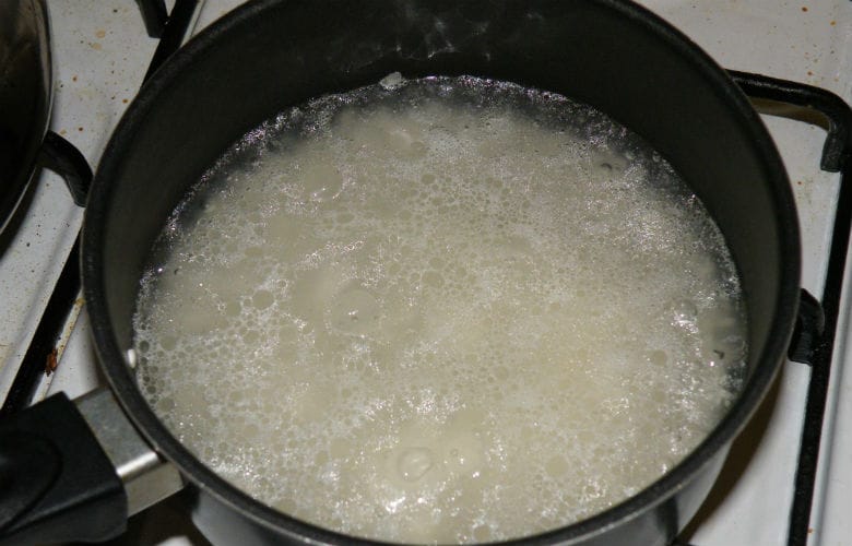 Estos son los beneficios de belleza del agua de arroz