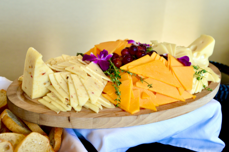 Cómo almacenar el queso para evitar que le salga moho