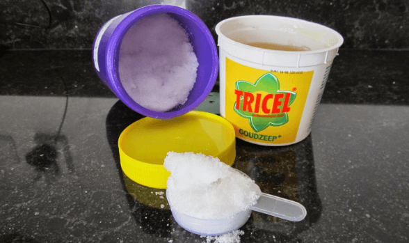 Eliminar malas hierbas: ¡Con este truco no tomará mucho tiempo! ¡Súper práctico!