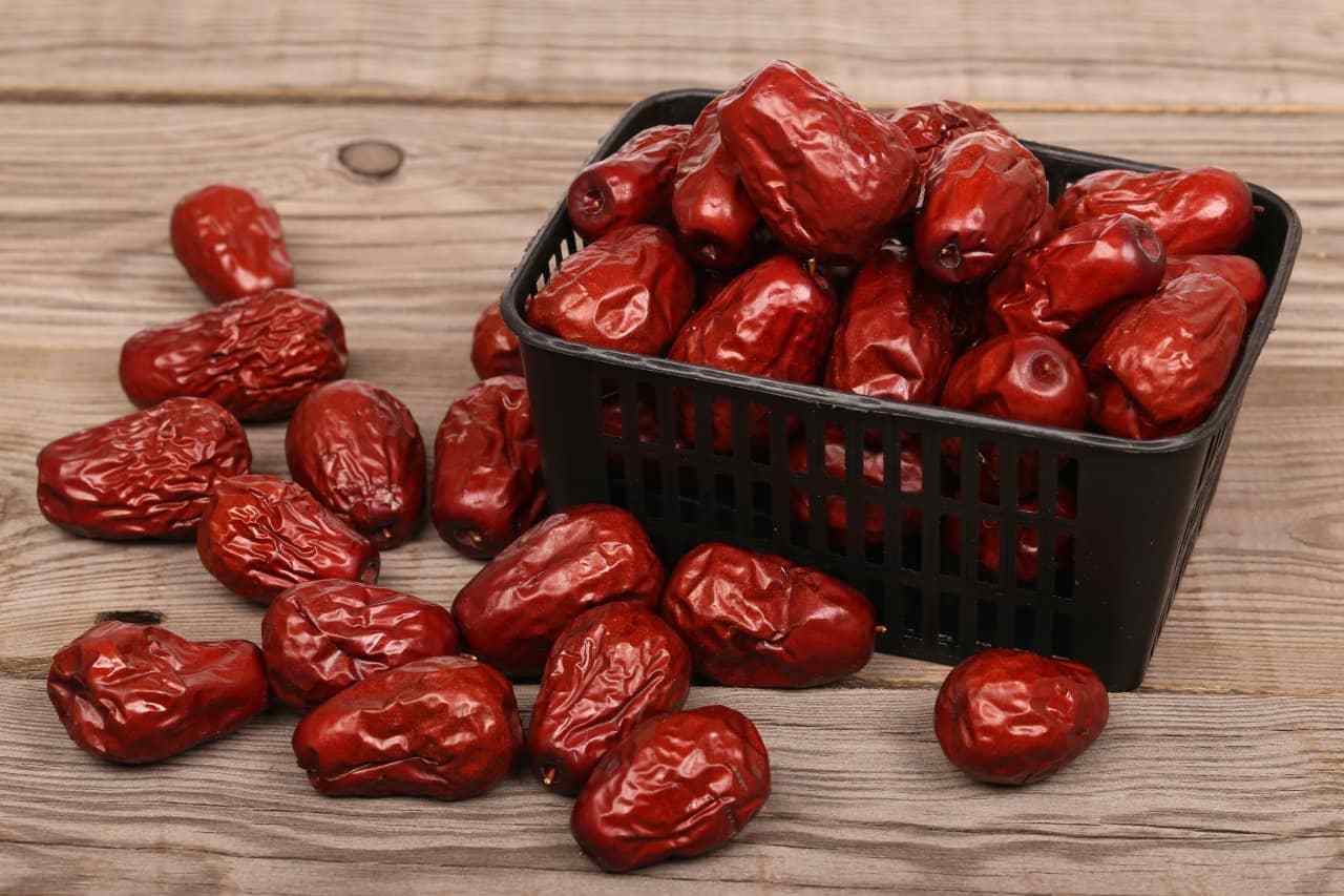 Esto le sucede a tu cuerpo cuando comes 3 dátiles al día