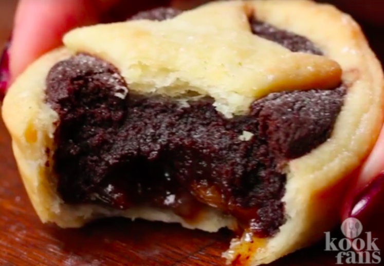 Estos pasteles de de brownie son deliciosos y fáciles de hacer. Perfectos para cualquier ocasión.